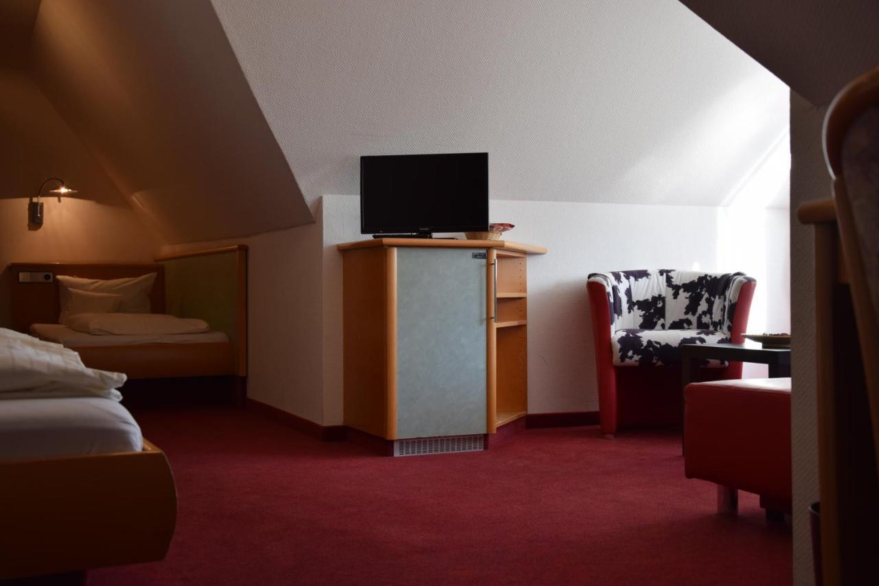Hotel Roter Loewe Ulm Exteriör bild