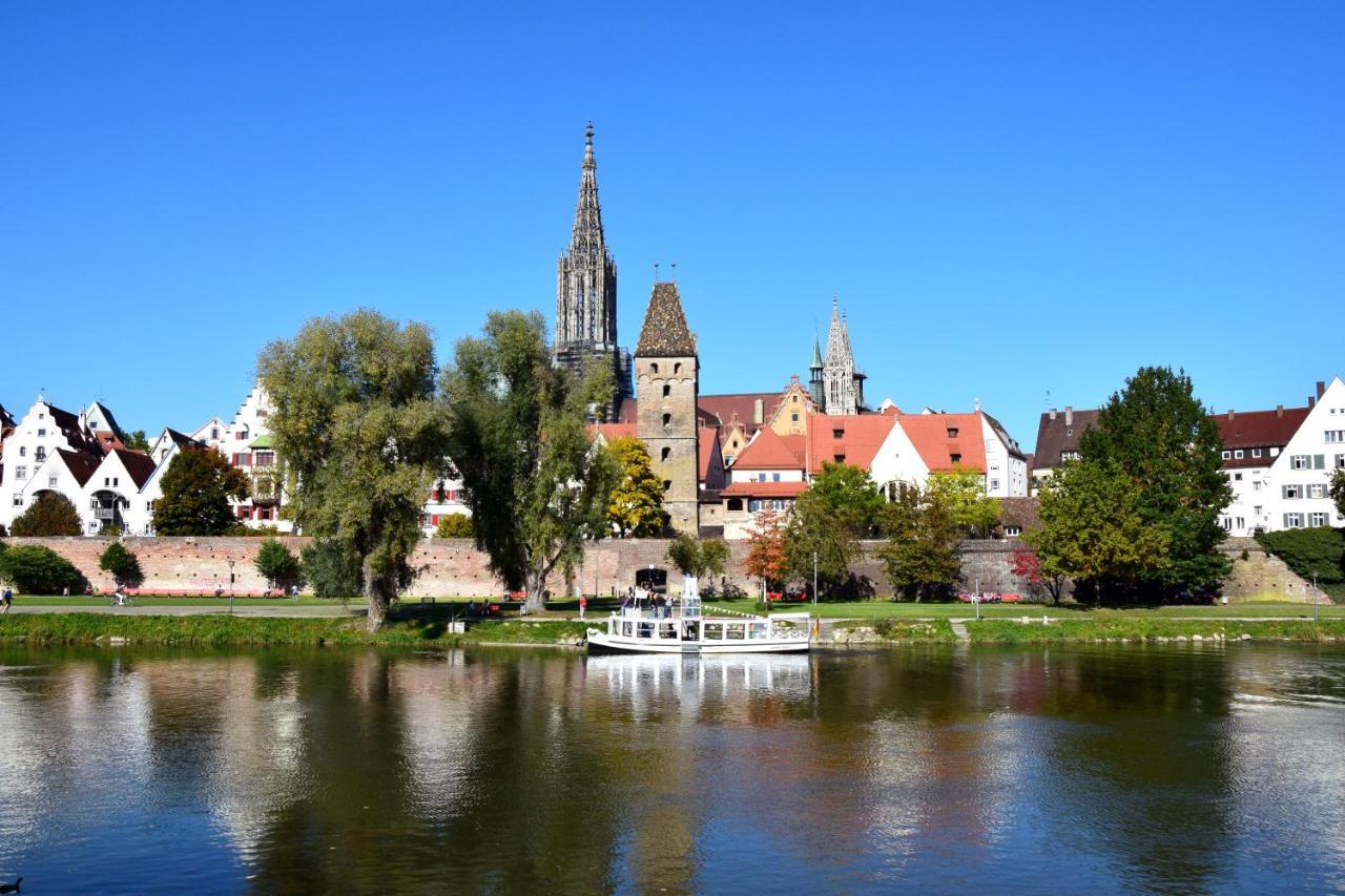 Hotel Roter Loewe Ulm Exteriör bild
